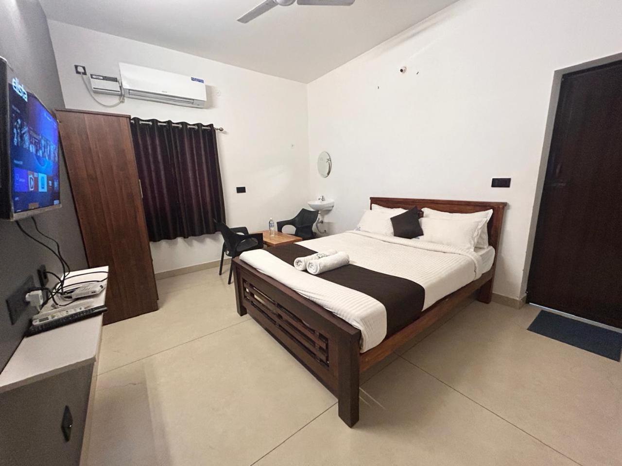 Hotel The Ocean Grand Pondicherry Esterno foto