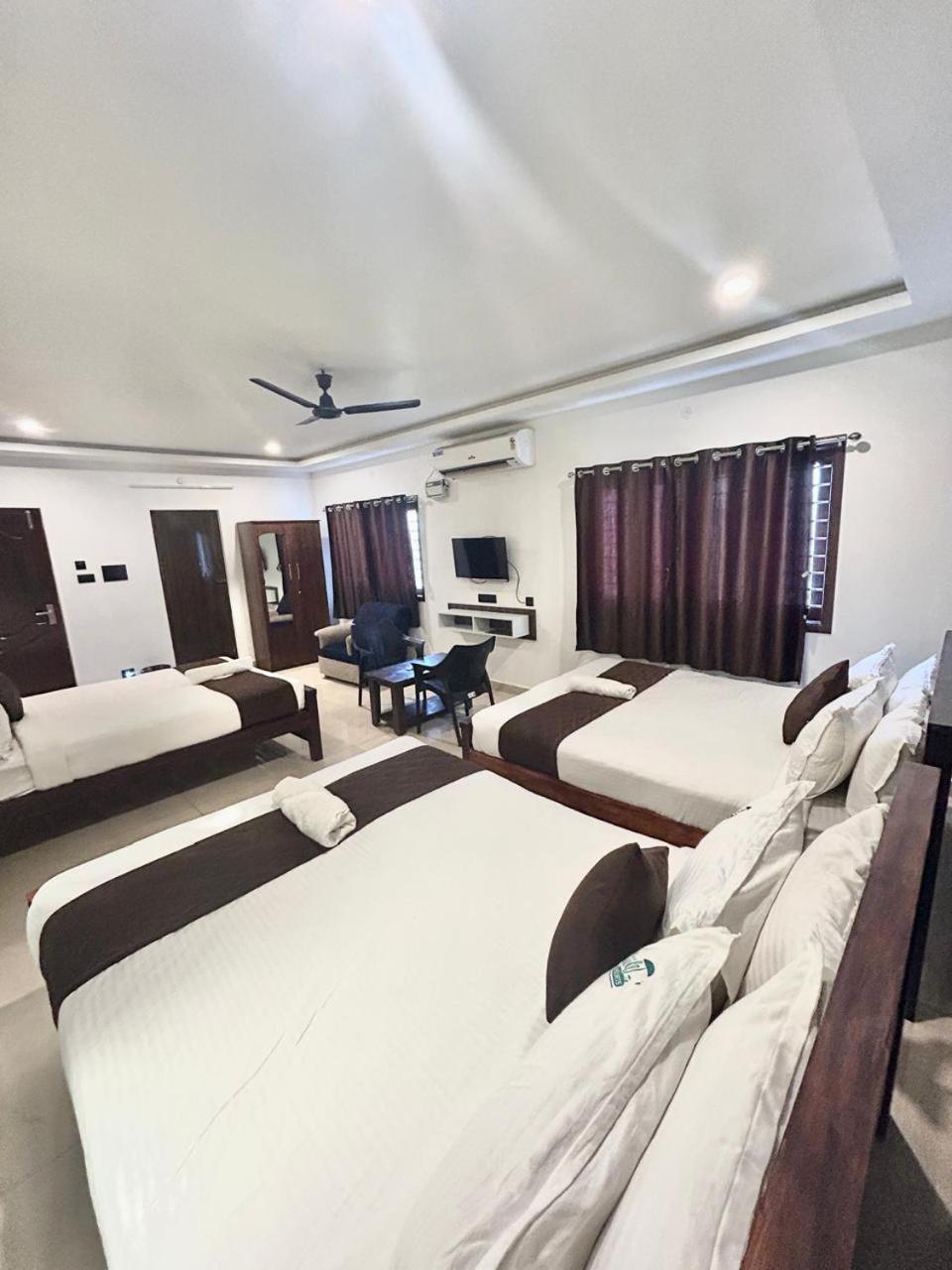 Hotel The Ocean Grand Pondicherry Esterno foto