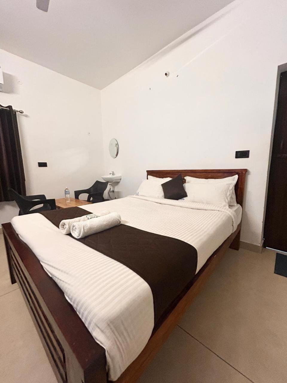 Hotel The Ocean Grand Pondicherry Esterno foto
